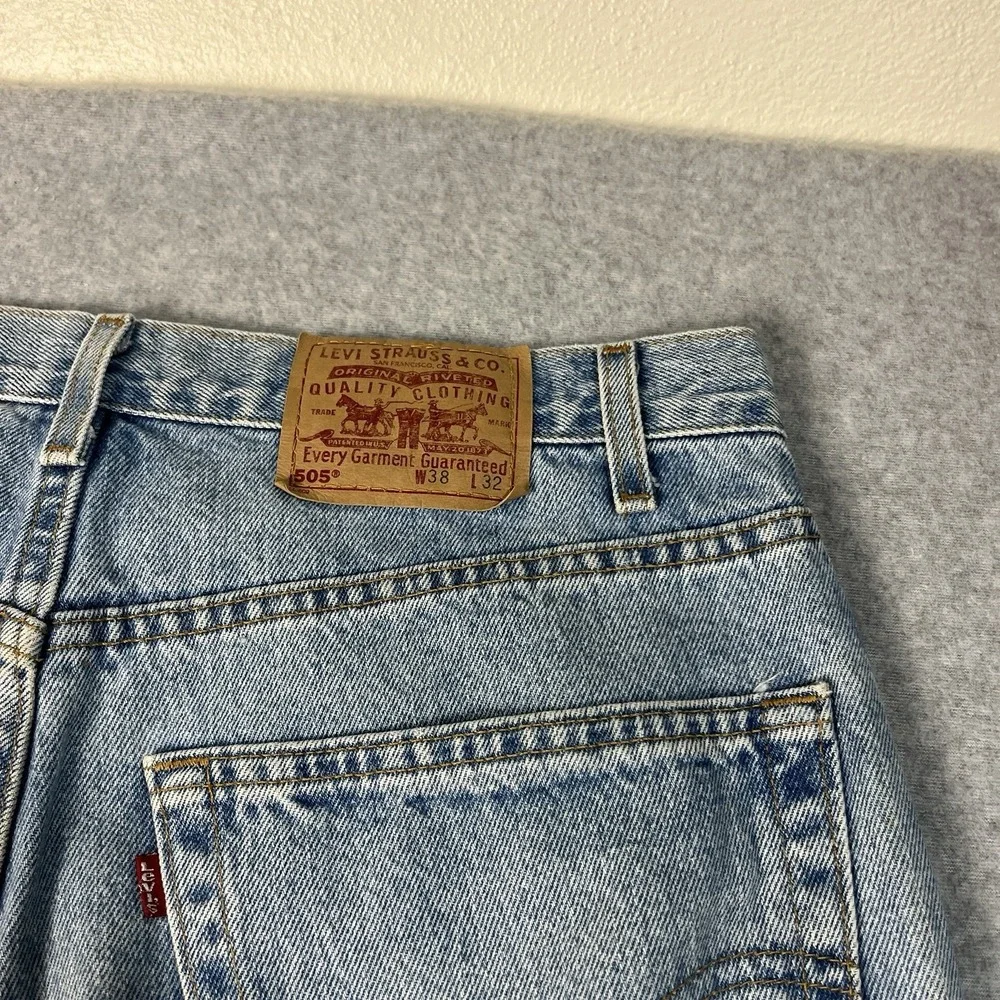 Vintage Levis Jeans Mens 36x32 Blue 505 Straight Denim Cotton Light Mid Rise